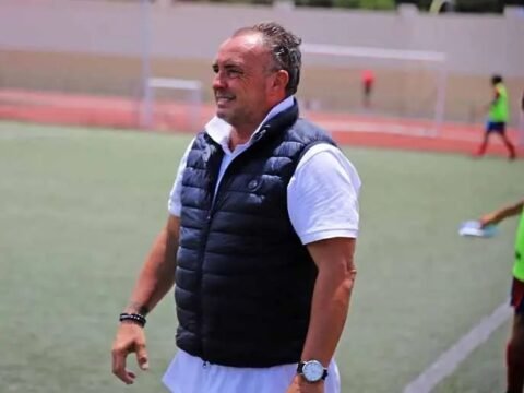 ИСПАНСКИ СПЕЦИАЛИСТ ПОЕ БЕРОЕ