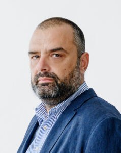 ИВАН НИКОЛОВ