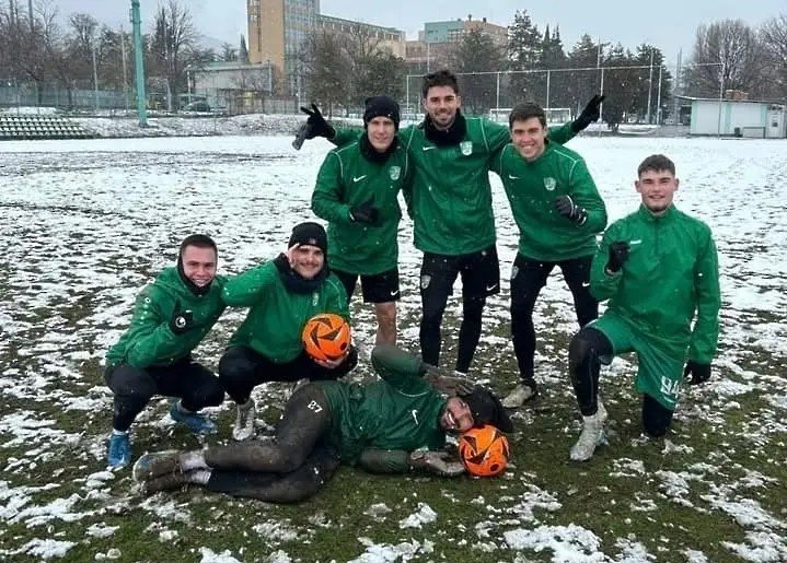 БЕРОЕ ТЕСТВА ХАЛФ ОТ ЧУЖБИНА