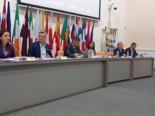 ФЕН КЛУБЪТ НА БЕРОЕ ПОЛУЧИ ПОМЕЩЕНИЕТО ЗАД СЪДА