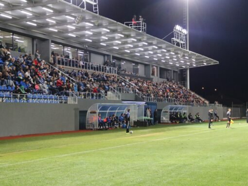 ФУТБОЛНИТЕ БЕРОЙЦИ С ИЗНЕНАДВАЩА КОНТРОЛА