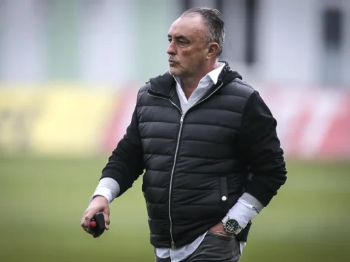 НАСТАВНИКЪТ НА ЗЕЛЕНО-БЕЛИТЕ С ИНТЕРЕСНО ИЗКАЗВАНЕ ЗА ЛЕГЕНДАТА НА РОДНИЯ ФУТБОЛ