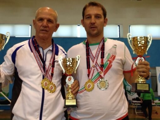 ХРИСТО МИХАЛЕВ ПРИСЪСТВА ПОДОБАВАЩО В БАДМИНТОНА ВЕЧЕ ПОЛОВИН ВЕК