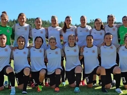 ФУТБОЛНИТЕ ДАМИ ОСТАВАТ В БИТКАТА ЗА ПРИЗОВИТЕ МЕСТА