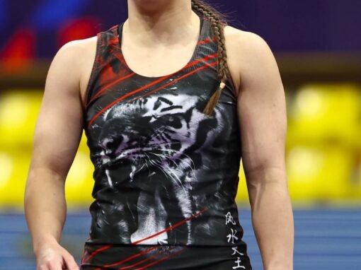 СТАРОЗАГОРСКА МАЙСТОРКА НА ТЕПИХА ОСТАНА НА КОСЪМ ОТ МЕДАЛА