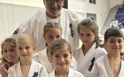 ВЪЗПИТАНИЦИТЕ НА АСКЕН ПОДЧЕРТАХА КЛАСАТА СИ