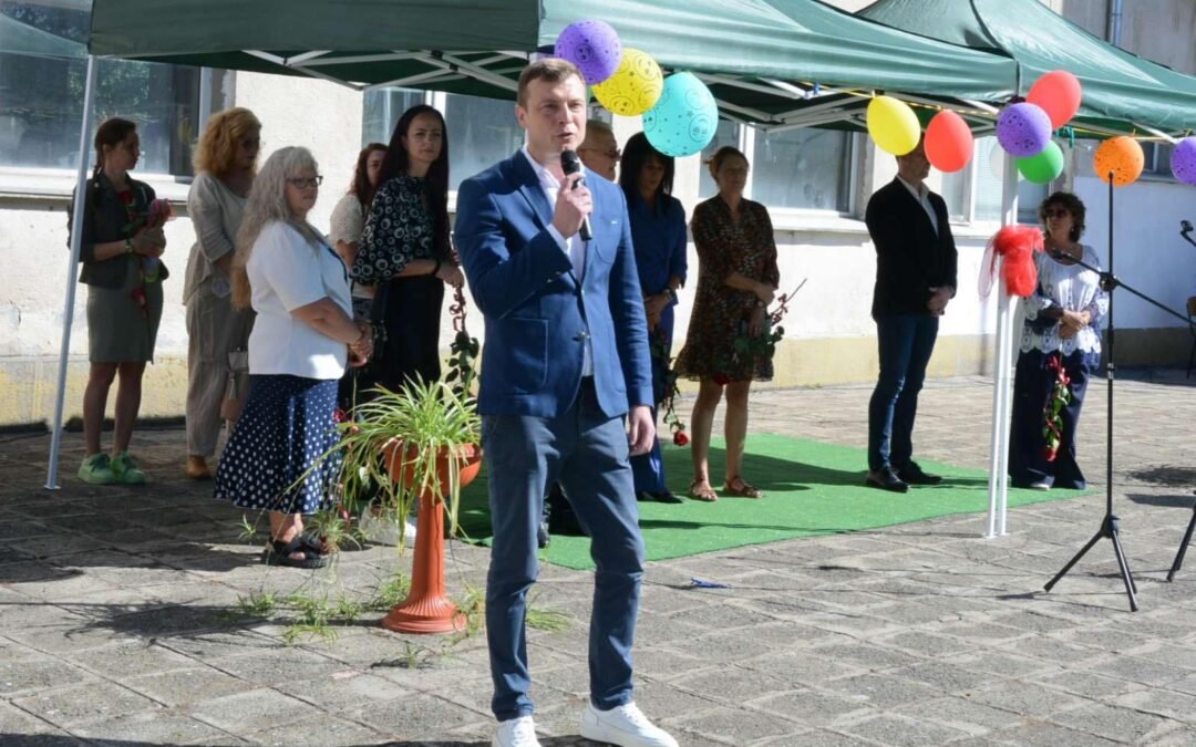 ЗАМ.-КМЕТЪТ СВЕТОСЛАВ КОЛЕВ: „СПОРТНОТО УЧИЛИЩЕ „ТОДОР КАБЛЕШКОВ“ Е СИМВОЛ НА УПОРИТОСТ, ДУХ И ЗНАНИЯ“