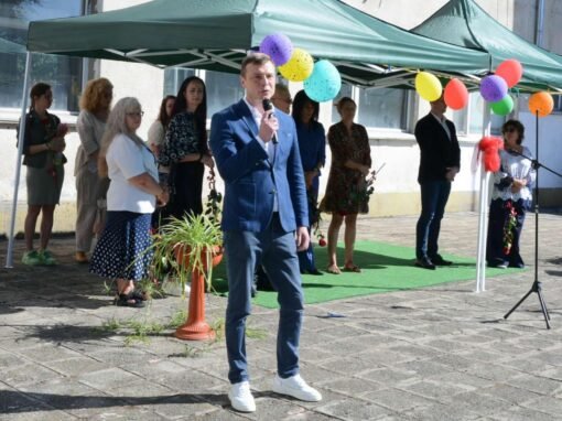 ЗАМ.-КМЕТЪТ СВЕТОСЛАВ КОЛЕВ: „СПОРТНОТО УЧИЛИЩЕ „ТОДОР КАБЛЕШКОВ“ Е СИМВОЛ НА УПОРИТОСТ, ДУХ И ЗНАНИЯ“