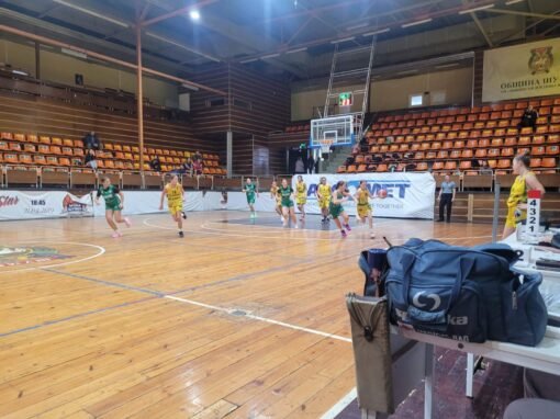 БАСКЕТБОЛНА ПОБЕДА ПРИ ПОДРАСТВАЩИТЕ