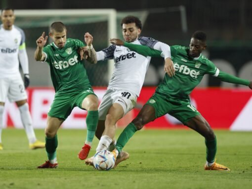 БЕРОЕ И ЛУДОГОРЕЦ ИГРАЯТ НЯКОЛКО ДНИ ПРЕДИ КОЛЕДА