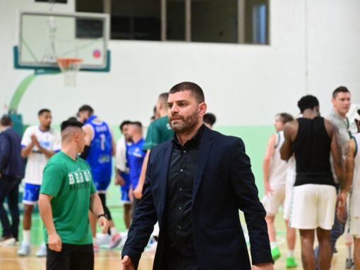 Даниел Клечков: НАБЛЮДАВАМЕ ИГРАЧИ