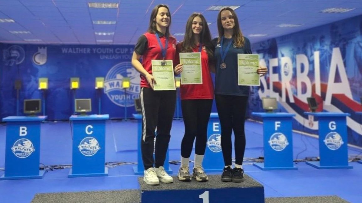 Мария Атанасова от Клуб по спортна стрелба „Августа 1992“ спечели първо място при участието си в силния международен турнир в сръбския град Смедерево Мария Атанасова от Клуб по спортна стрелба „Августа 1992“ спечели първо място при участието си в силния международен турнир в сръбския град Смедерево