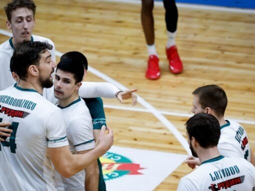 БЕРОЕ СРАЗИ НЕФТОХИМИК