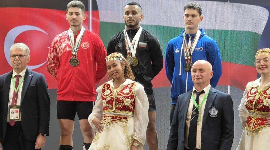 ГАБРИЕЛ МАРИНОВ ОТ СК АПОЛОН СПЕЧЕЛИ БАЛКАНСКАТА ТИТЛА ПО ВДИГАНЕ НА ТЕЖЕСТИ