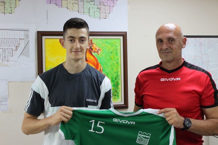 ПОБЕДА И ЗАГУБА ЗА ЮНОШИТЕ НА ВОЛЕЙБОЛНИТЕ БЕРОЙЦИ