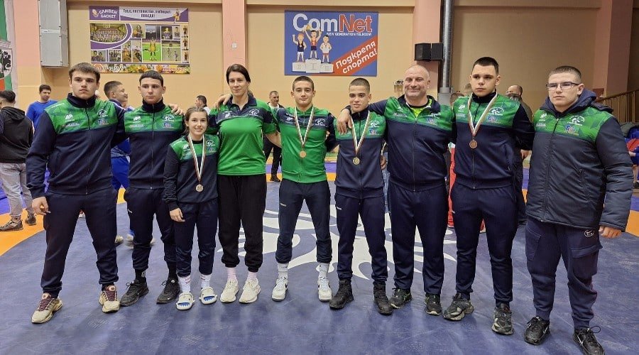 ТИТЛА, СРЕБРО И ДВА БРОНЗА ЗА БОРЦИТЕ НА БЕРОЕ ОТ ПЪРВЕНСТВОТО ПО СВОБОДНА БОРБА ЗА КАДЕТИ