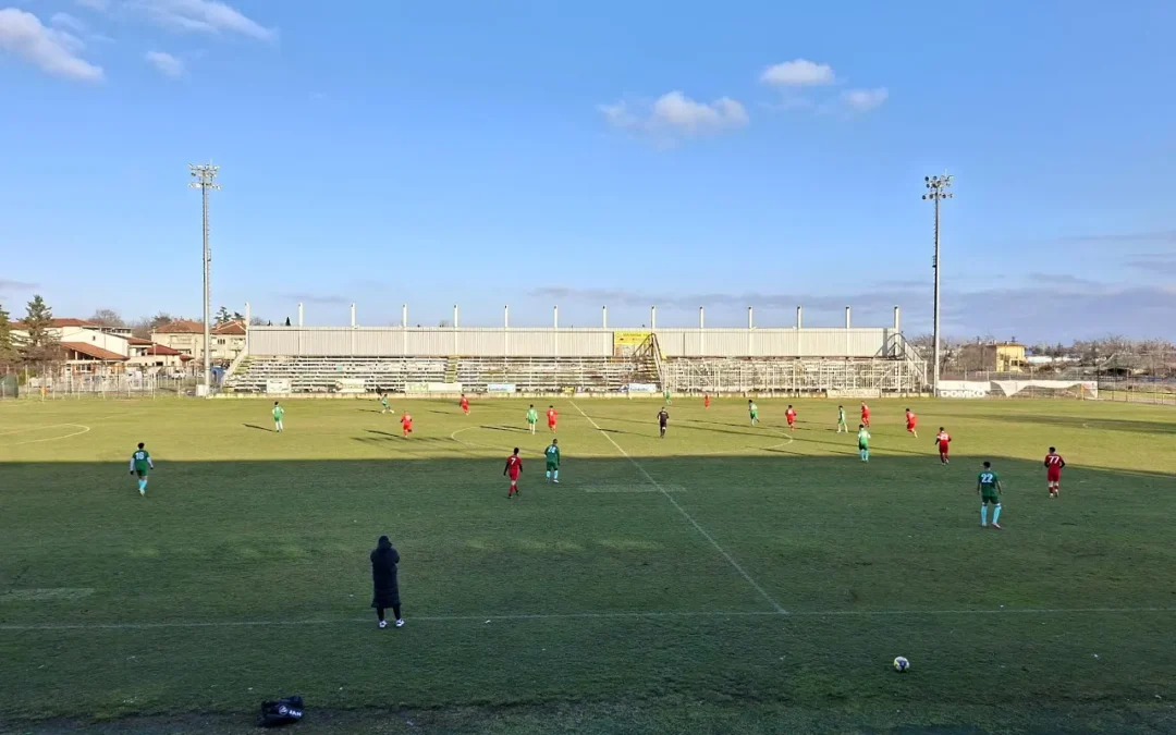 ФУТБОЛНИТЕ ЗЕЛЕНО-БЕЛИ СТАРТИРАХА СПАРИНГИТЕ С УСПЕХИ