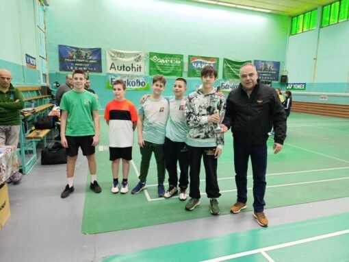 МЛАДИ СПОРТИСТИ ПОКАЗАХА ХЪС И ОТБОРЕН ДУХ НА ОБЛАСТНИЯ КРЪГ НА УЧЕНИЧЕСКИТЕ ИГРИ ПО БАДМИНТОН В СТАРА ЗАГОРА