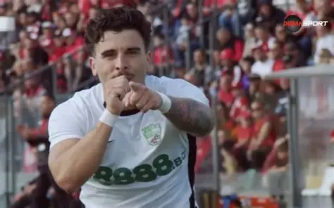 СЛЕД КУП ОТКАЗИ ОТ ЧУЖБИНА: ЛУДОГОРЕЦ БРОИЛ НА ПОЖАР 500 БОНА НА БЕРОЕ ЗА МУСТАКА