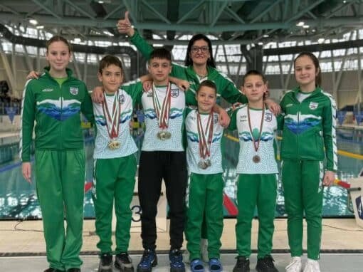 12 МЕДАЛА СПЕЧЕЛИХА ПЛУВЦИТЕ НА БЕРОЕ НА МЕЖДУНАРОДЕН ТУРНИР
