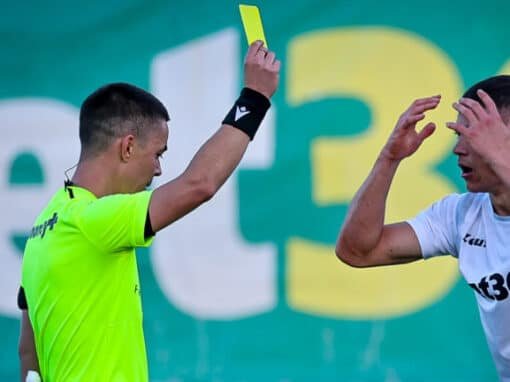 ПОВЕРИХА МАЧ НА БЕРОЕ НА ТАЛАНТЛИВ СЪДИЯ