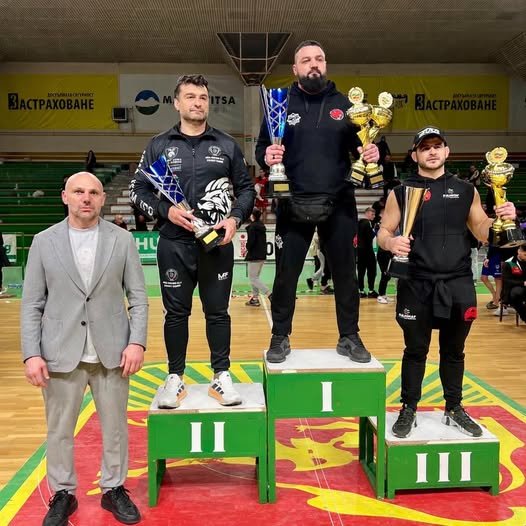 БОЕН КЛУБ АТИЛА СЕ ПРЕДСТАВИ УСПЕШНО НА ДЪРЖАВНОТО ПЪРВЕНСТВО ПО ММА. СПЕЧЕЛИ ОТБОРНИТЕ КУПИ ЗА КАДЕТИ И МЛАДЕЖИ