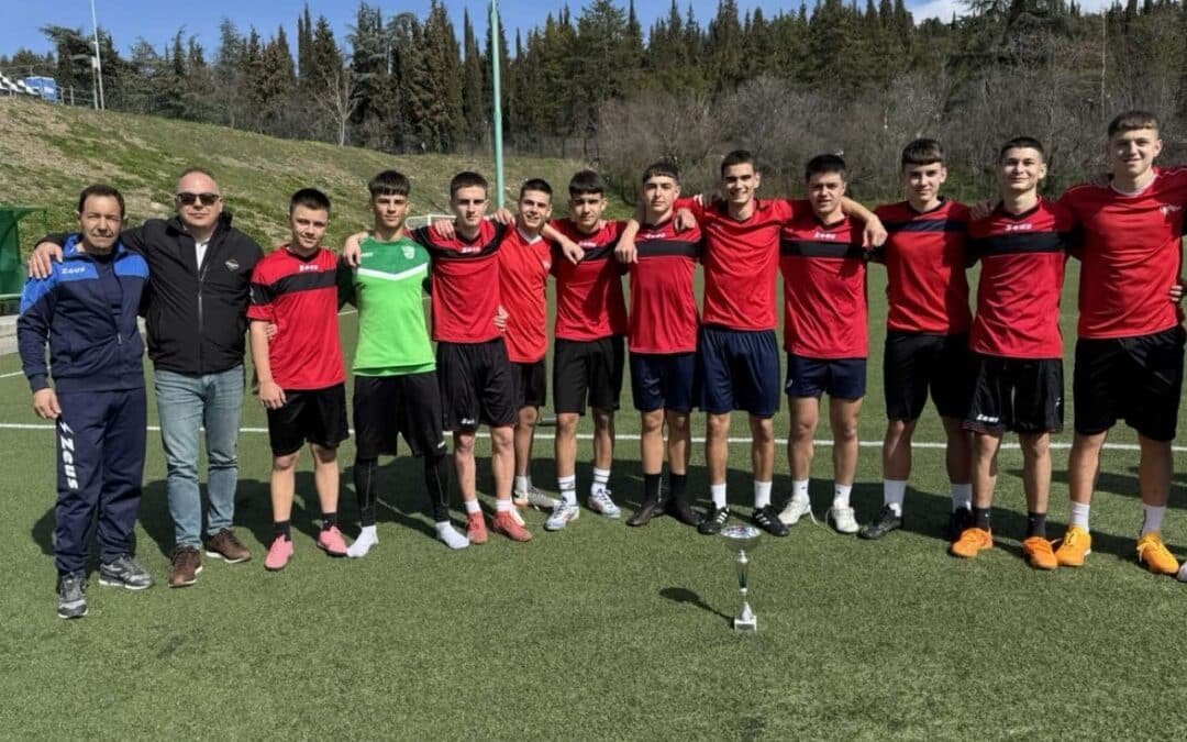 УСПЕШНО ПРИКЛЮЧИХА УЧЕНИЧЕСКИТЕ ИГРИ ПО ФУТБОЛ В СТАРА ЗАГОРА