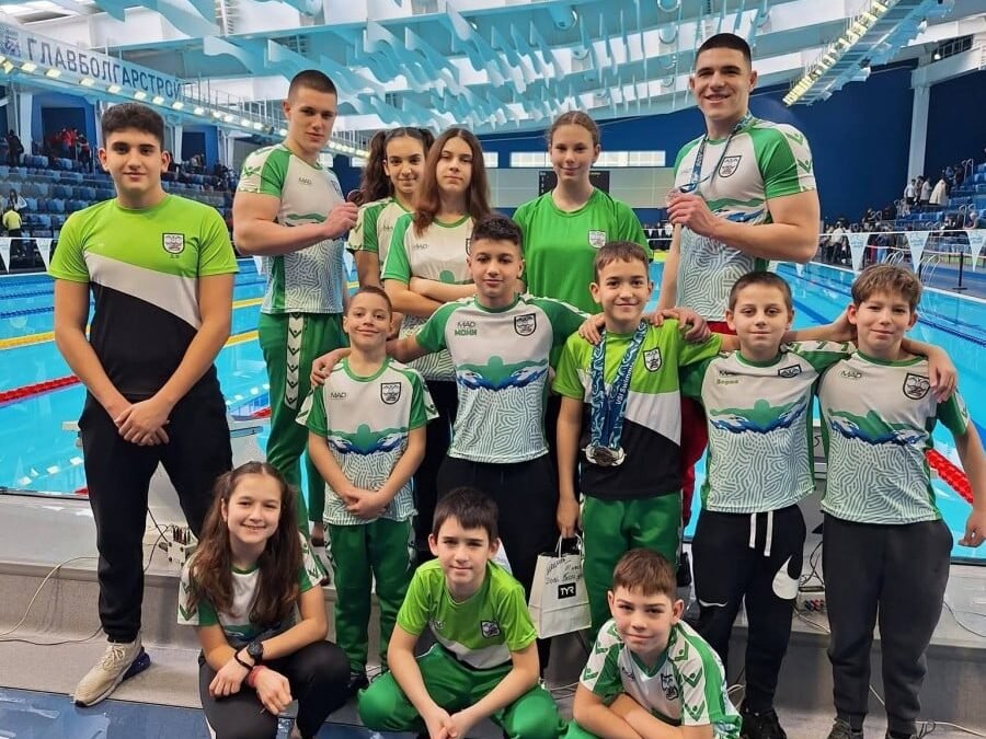 ПЛУВЦИТЕ НА БЕРОЕ СЕ ЗАВЪРНАХА С 8 МЕДАЛА ОТ МЕЖДУНАРОДЕН ТУРНИР