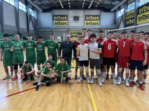 УЧЕНИЧЕСКИ ИГРИ ПО ВОЛЕЙБОЛ: ОСПОРВАНИ И ЕМОЦИОНАЛНИ СРЕЩИ НА ОБЛАСТНИЯ ЕТАП В СТАРА ЗАГОРА