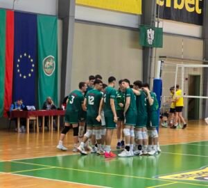 ВОЛЕЙБОЛЕН КЛУБ „БЕРОЕ 2016“ /МОМЧЕТА ПОД 18 ГОДИНИ/