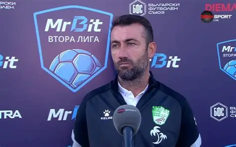 Ахмед Хикмет Ахмед Хикмет