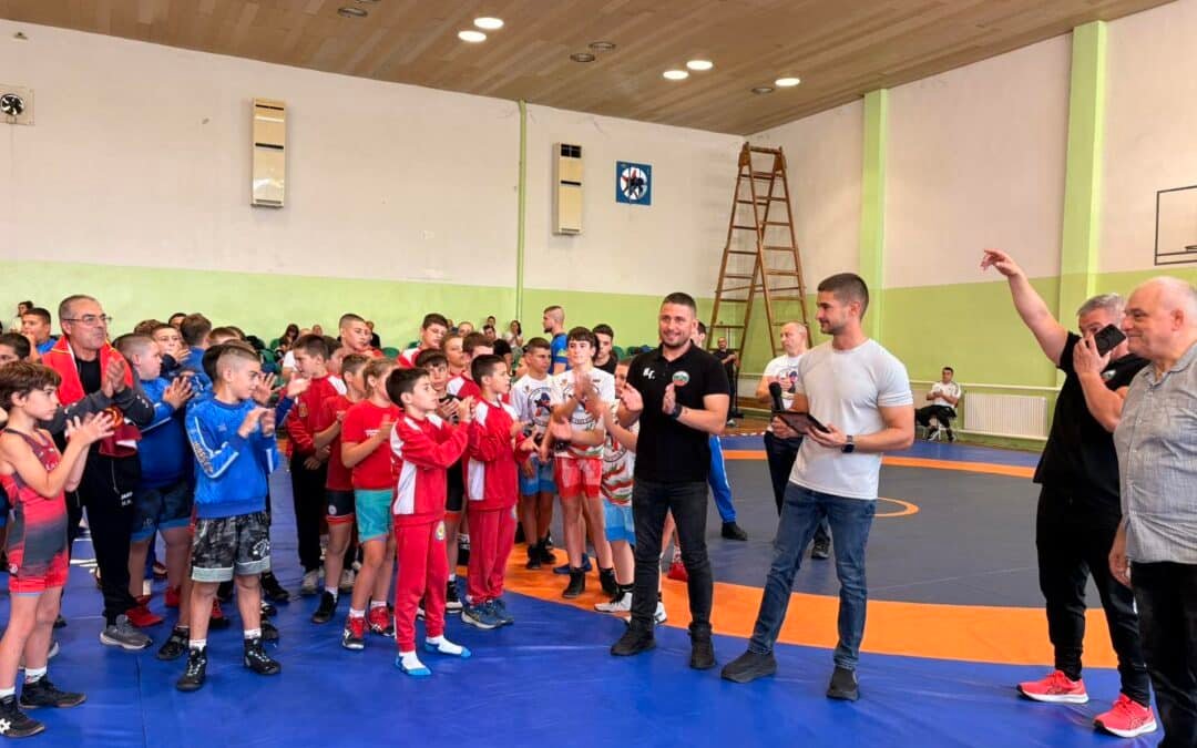 ОТЛИЧИЯ НА КЛАСИЦИТЕ В ДОМАШНИЯ ТУРНИР